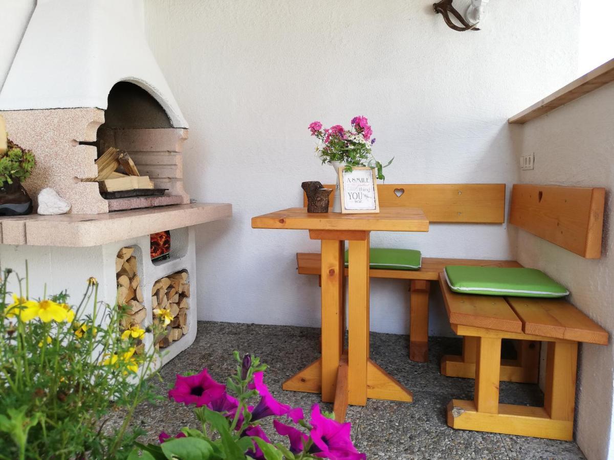 Apartment Natur Herz Haus im Ennstal Exterior photo