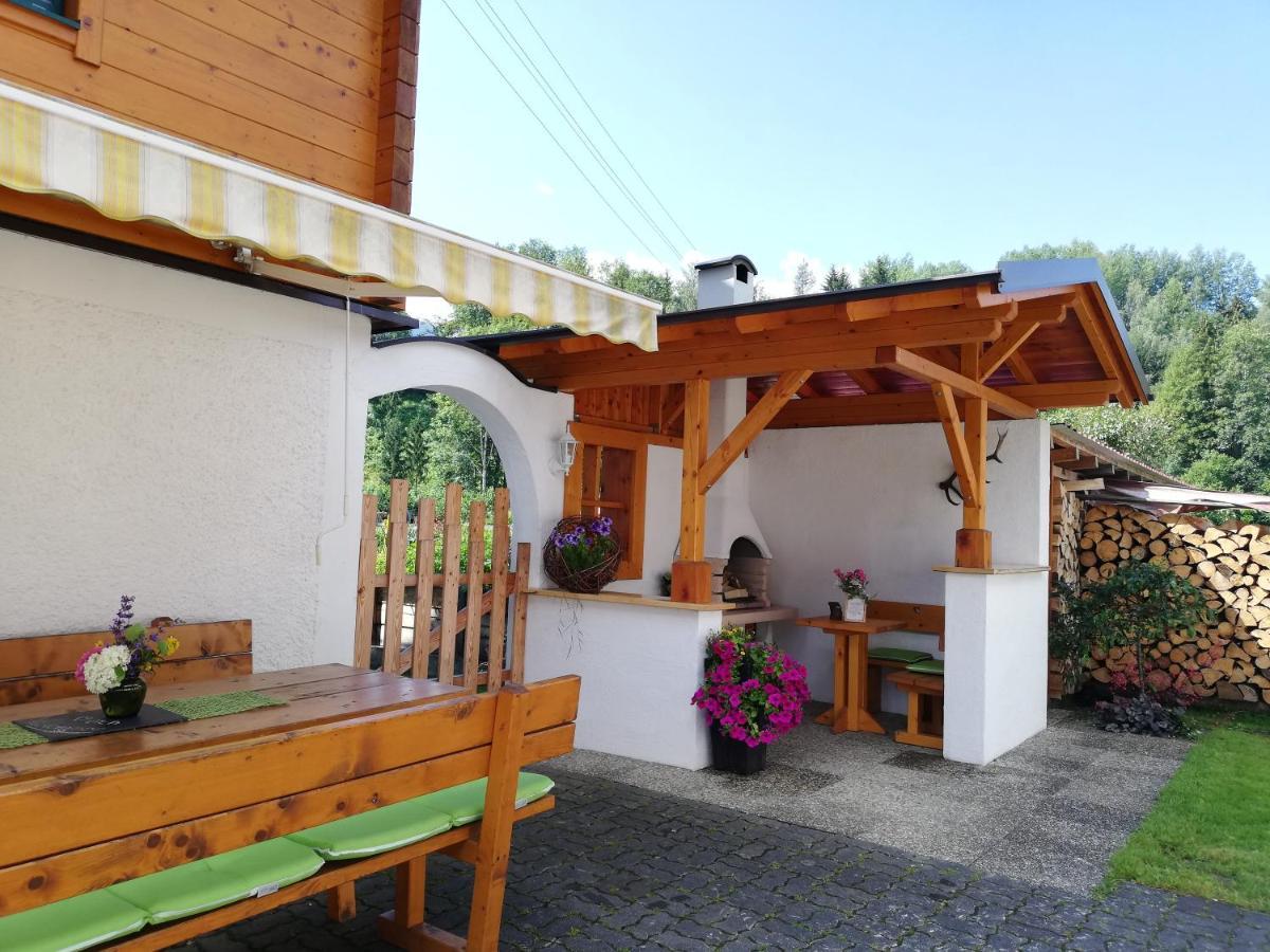 Apartment Natur Herz Haus im Ennstal Exterior photo